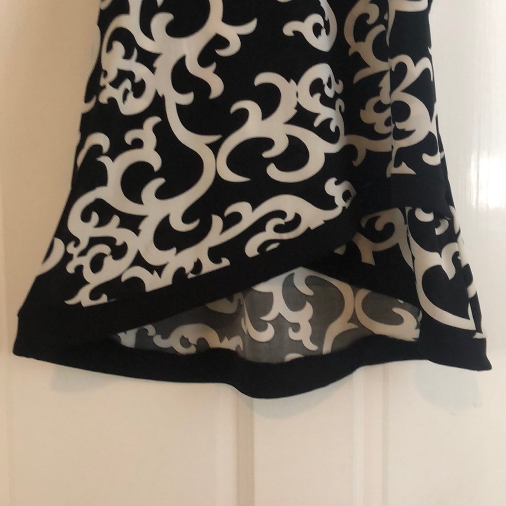 Halter top - Picture 2 of 2